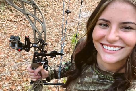 Florida teen dies after being struck by lightning while hunting with her father